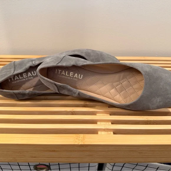 Italeau Women's Gray Suede Loafers - Picture 1 of 7